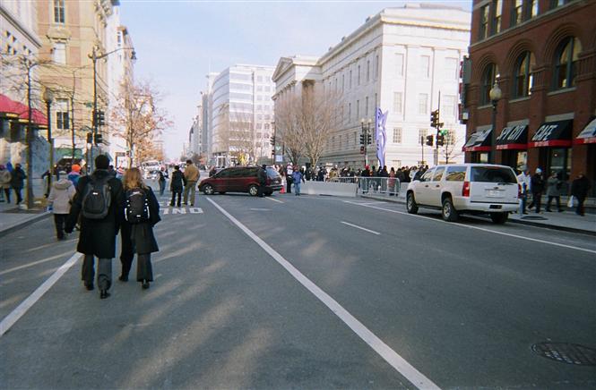 Ambiance dans les rues de Washington, DC, prs de la Maison Blanche, quelques heures avant l'inauguration historique du Prsident Barack Obama.