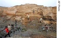 Diamond mine in Mbuji Mayi (file photo)<br />