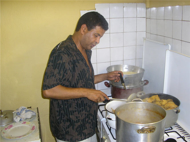 Soirée couscous chez Tantelina RACHID le cuisinier international