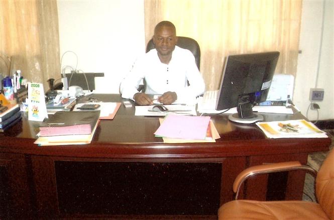 Dans mon bureau au Ministère Provincial des Finances, de l'Economie et du Commerce au Katanga en RDCONGO