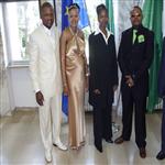 De gauche à droite Benjamin Osomba, sa femme lily, Christelle Yanape (ma femme) et ye mey