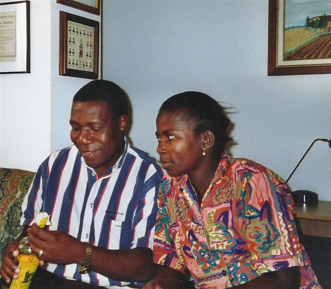 Avec mon épouse Anne Isuamo, 2012, Luanda.