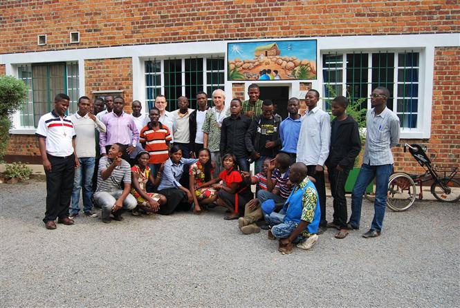 La maison safina a Lubumbashi, dans la communauté de salama Don dosco accueil le regionnale salésien de l'afrique GUERMO BAZANIES.